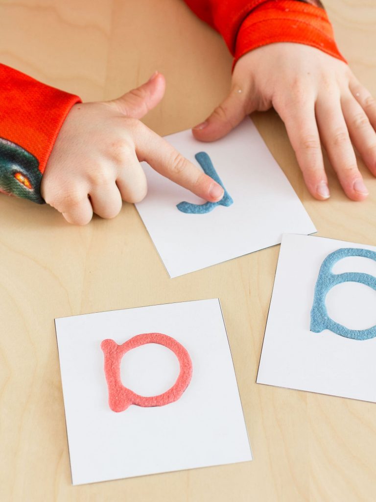 juguetes montessori para mejorar la lectoescritura